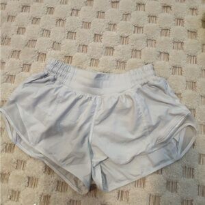 Women's White Athletic Shorts. Lululemon Hotty Hots: Size 4 2.5”